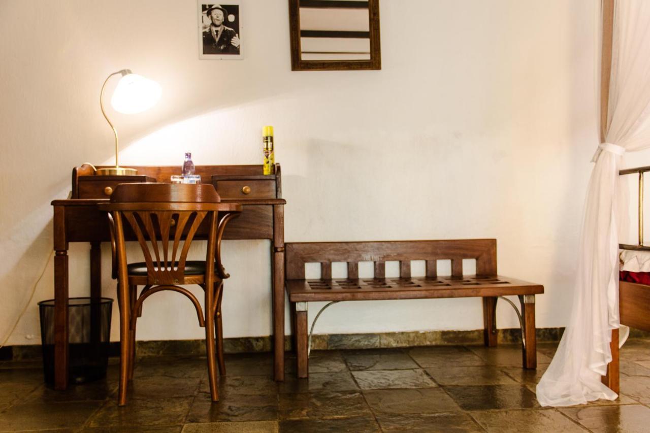 Hotel Bougainviller Kampala Eksteriør bilde