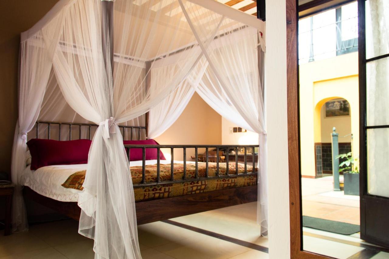 Hotel Bougainviller Kampala Eksteriør bilde