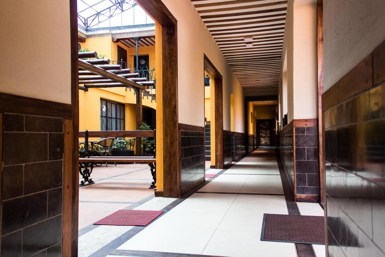Hotel Bougainviller Kampala Eksteriør bilde