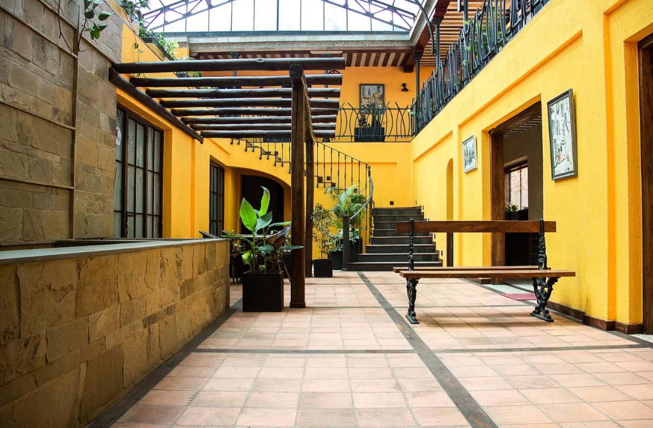 Hotel Bougainviller Kampala Eksteriør bilde